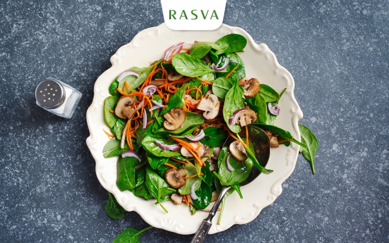 Salad nấm trộn rau cải bó xôi